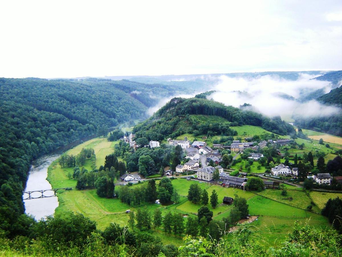 Gite De Groupe De La Semois Alle Bagian luar foto